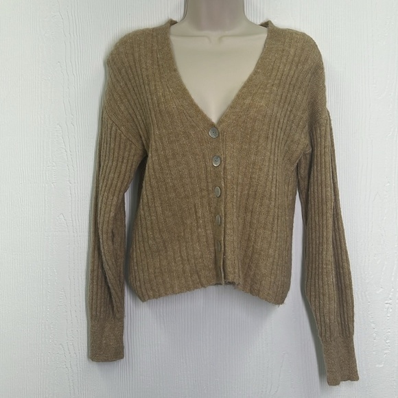 Mango - NWT Ribbed Tan Button Down Long Sleeve Cardigan Sweater Size Small - Picture 2 of 12